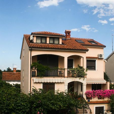 Apartment Ljubica Vrsar Exterior photo